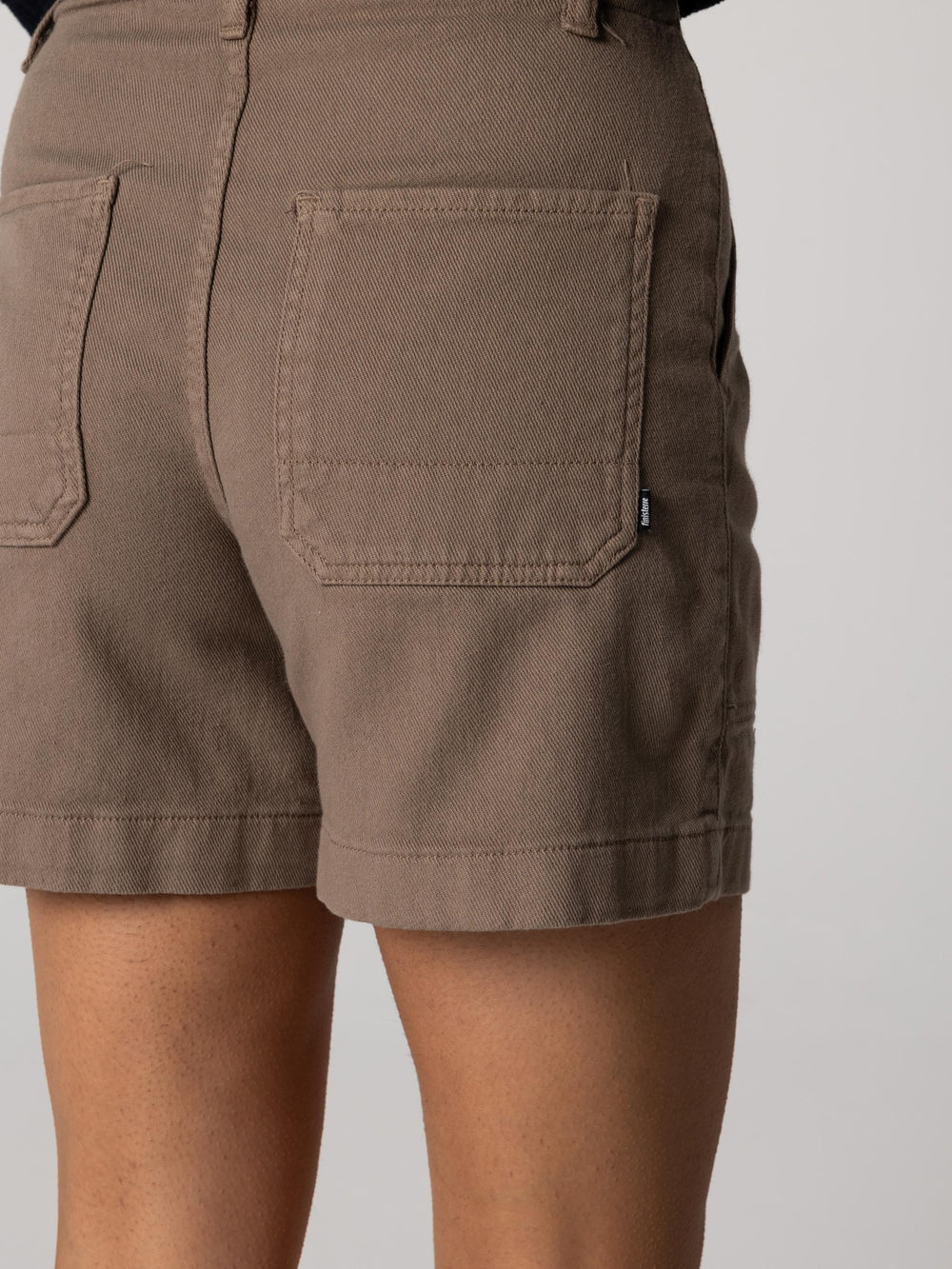 Organic Cotton Short in Brown - Yarrel