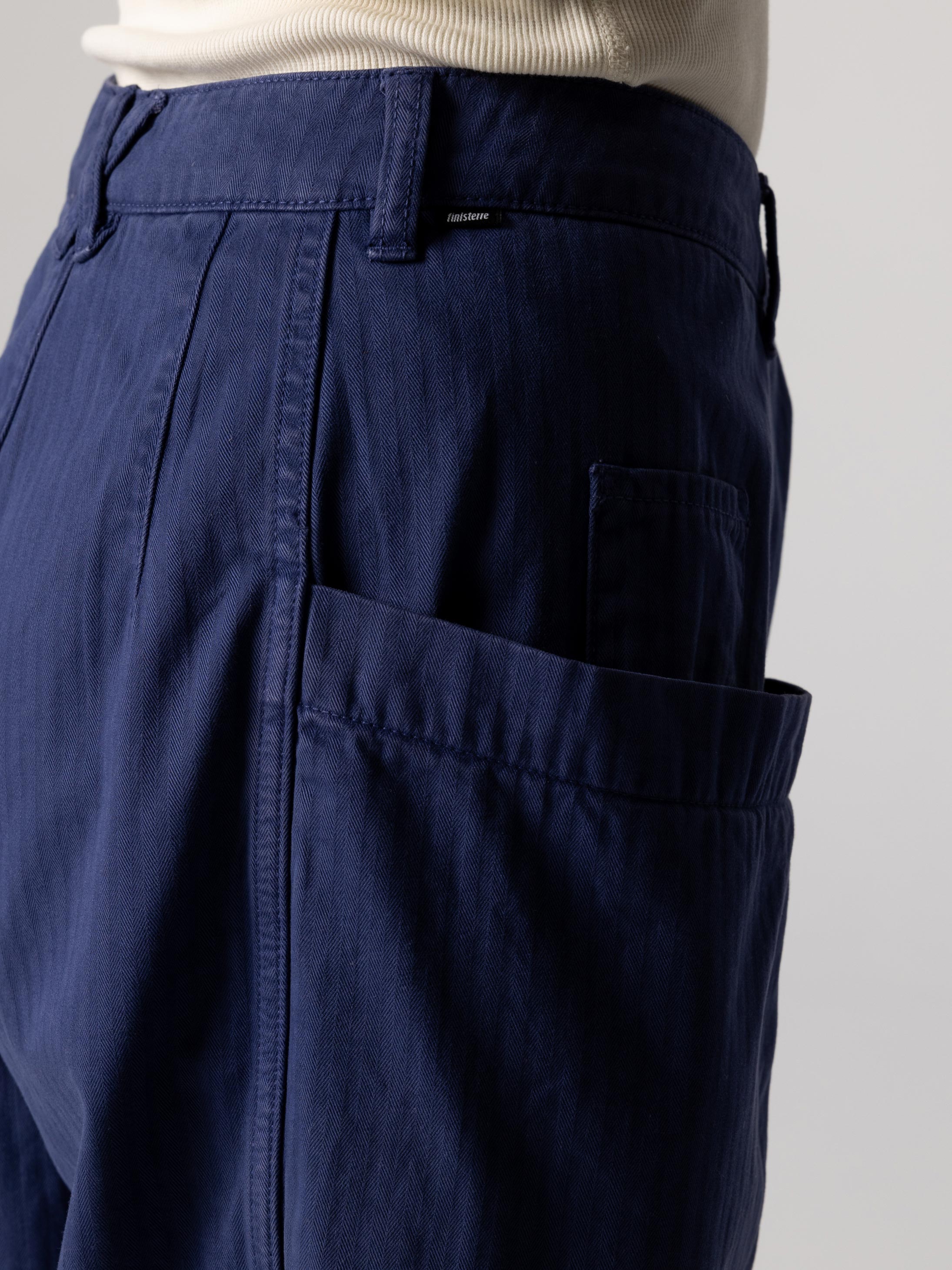 Organic Cotton Barrel Trouser in Navy - Croft