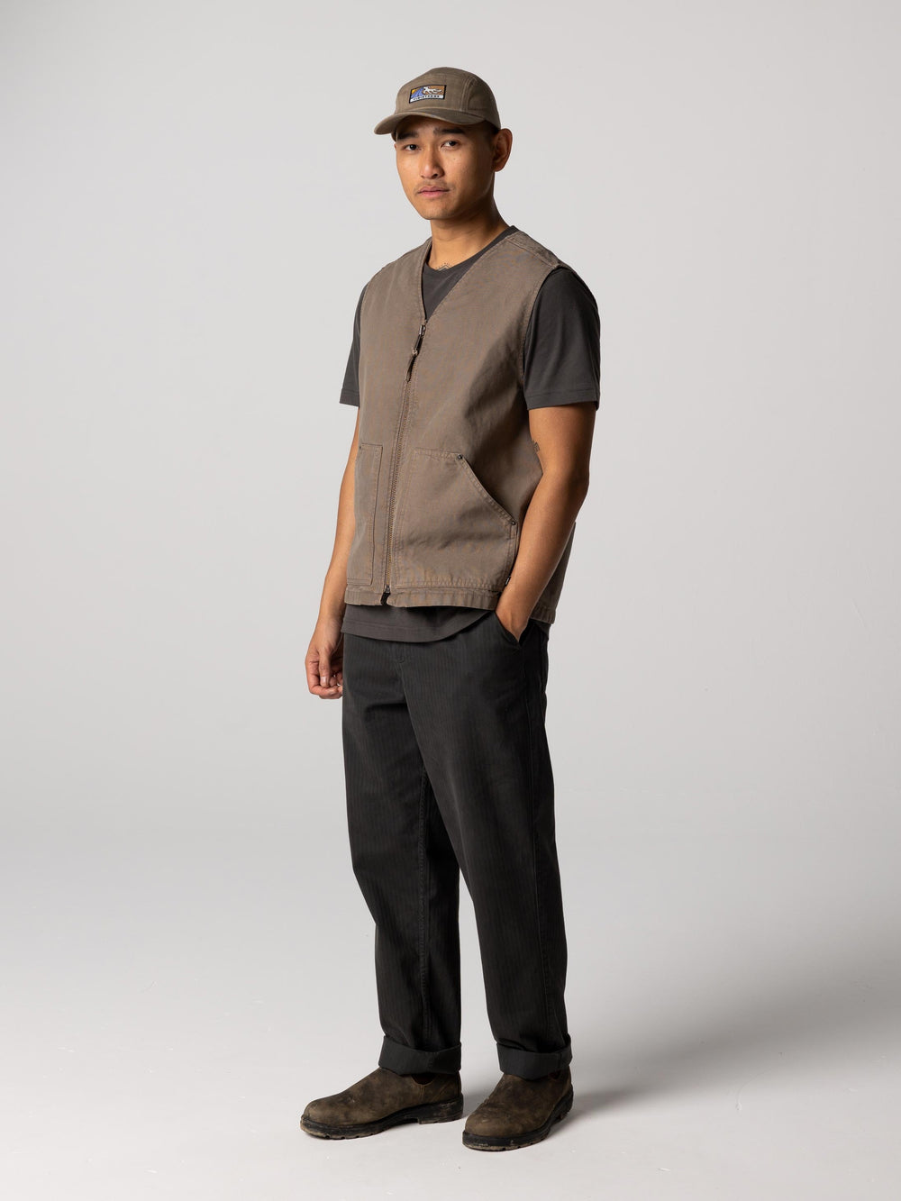 Organic Cotton Gilet in Brown - Basset
