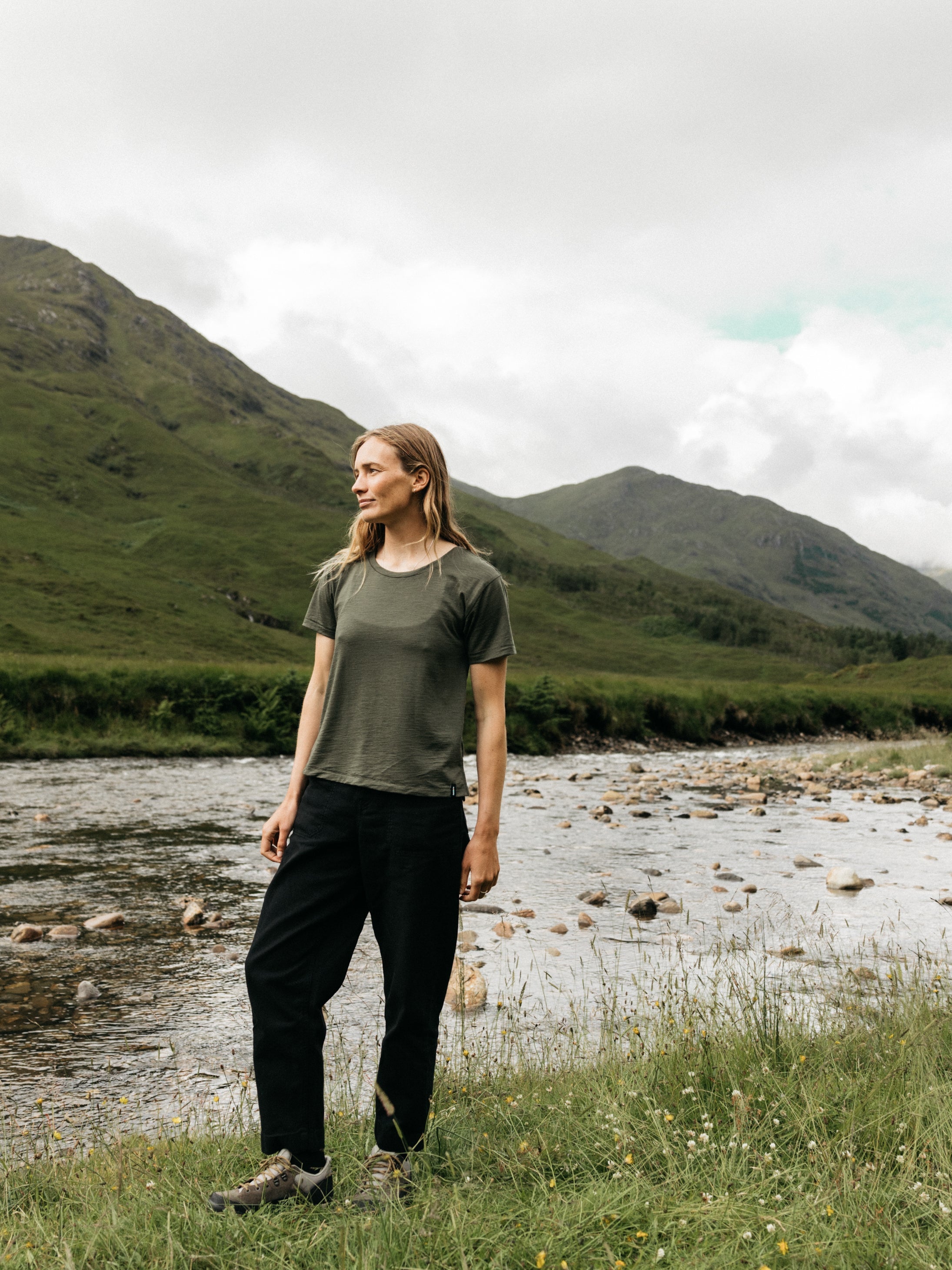 Merino T-Shirt Baselayer in Olive - Seeker