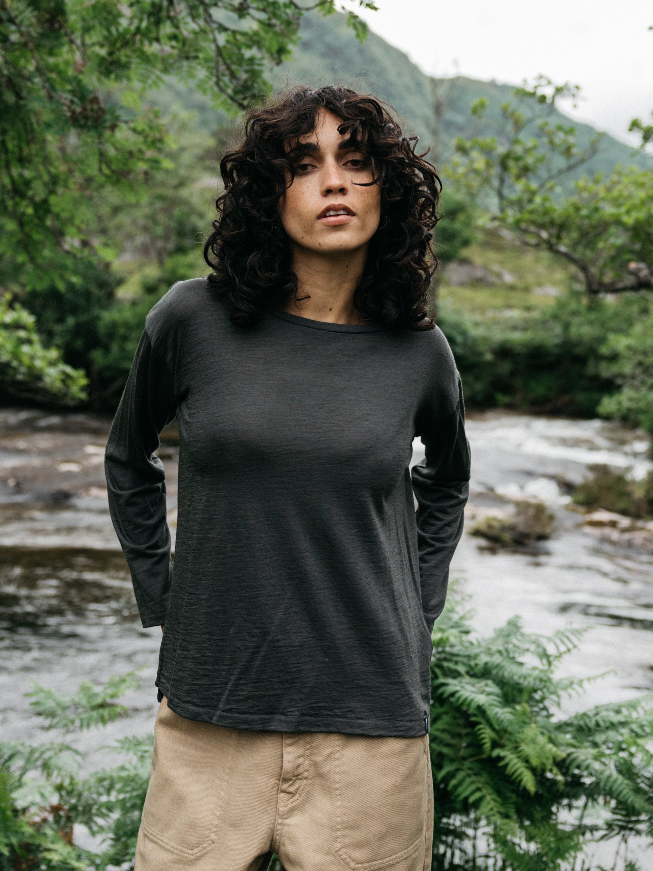 Merino Long Sleeve Baselayer in Raven Black - Seeker