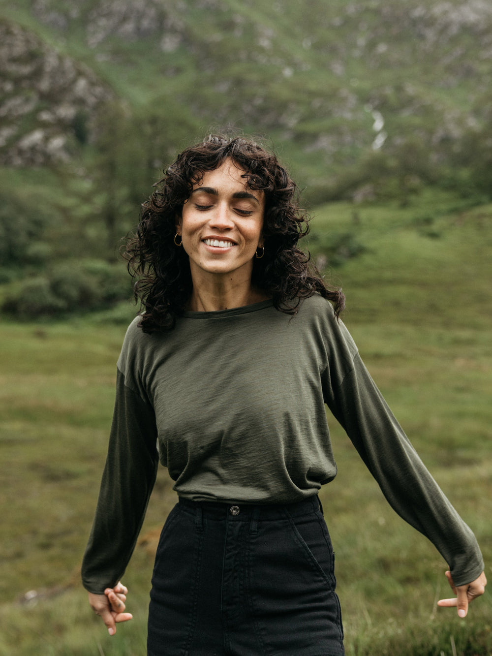 Merino Long Sleeve Baselayer in Olive - Seeker