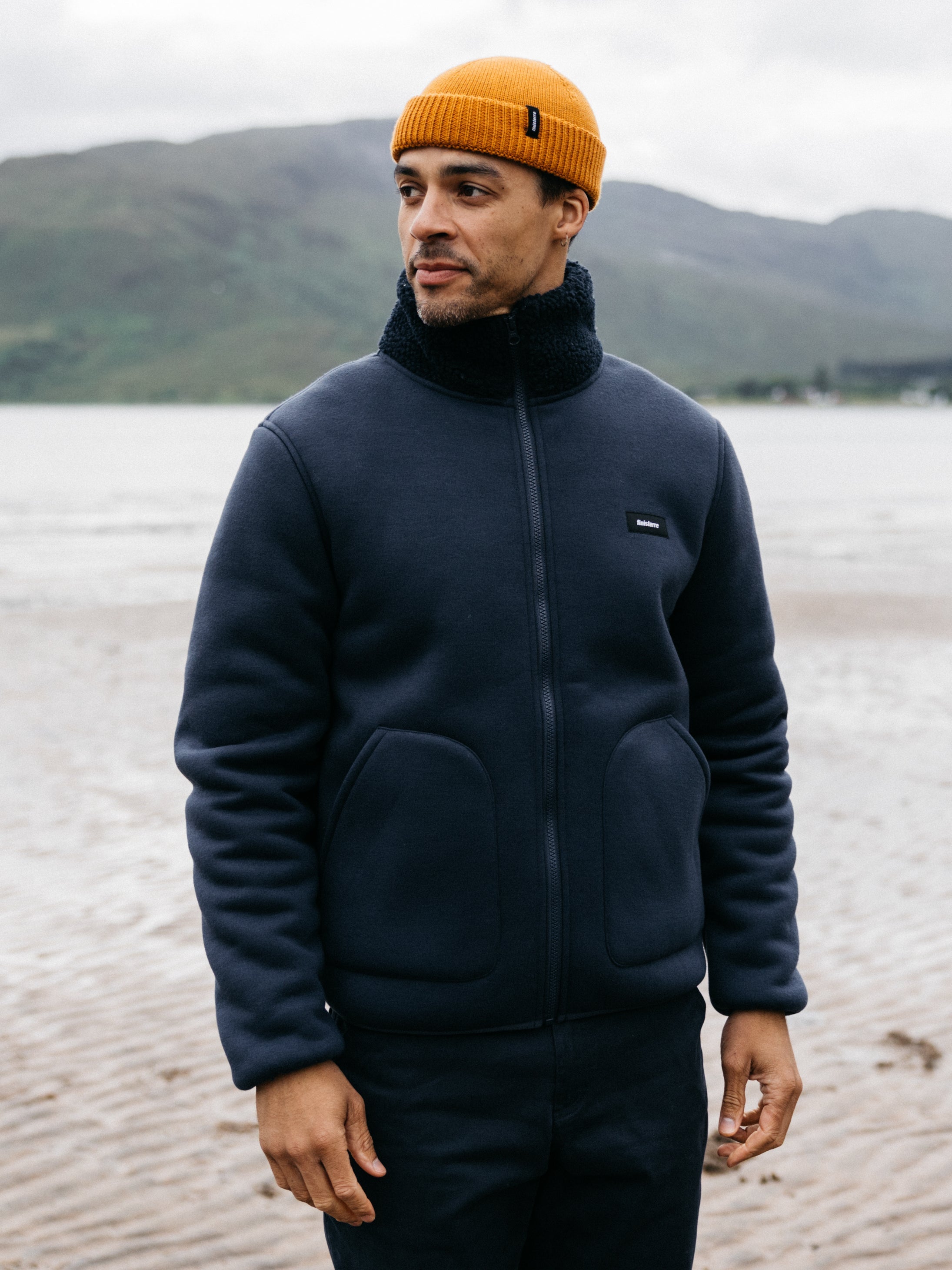 Goodwin Fleece in Navy